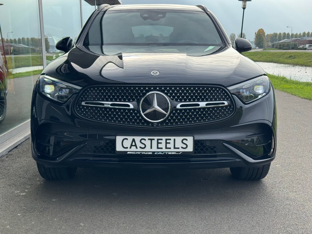 Mercedes-Benz Glc 200 4matic amg line automaat , elektrische trekhaak panor