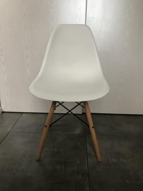 4 witte eetkamer stoeltjes