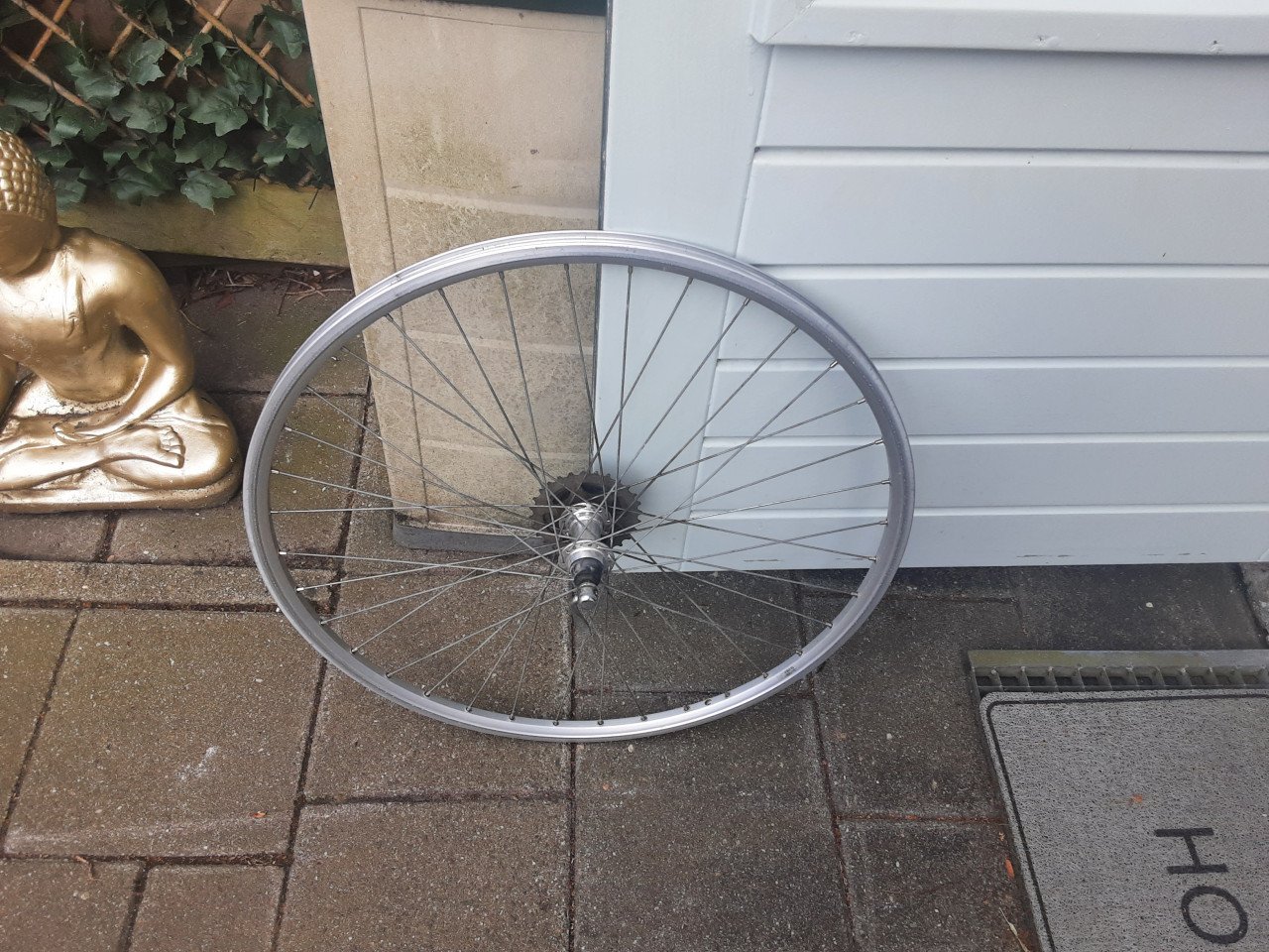 Shimano 28 inch achterwiel, 7 speed cassette, uitvalnaaf