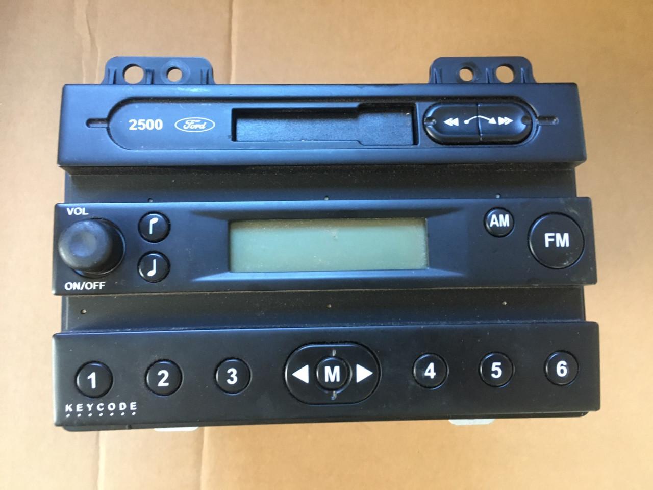 Ford Fiesta radiocassettespeler type 2500