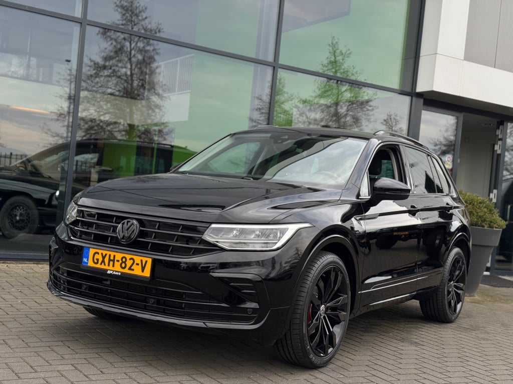Volkswagen Tiguan 1.5 tsi *black edition * camera * cruise control * clima 