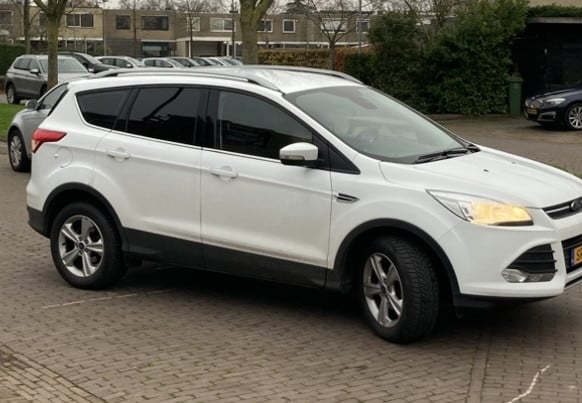 Winterbanden Ford Kuga Dunlop Energi 225/60R17