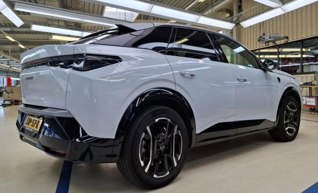 Peugeot E-3008 ev 73 kwh 210pk gt avantage alcantara|elec. stoelverstelling