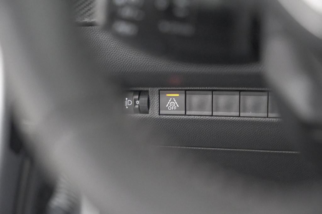 Peugeot 208 puretech 100 allure pack | camera | apple carplay | parkeersens