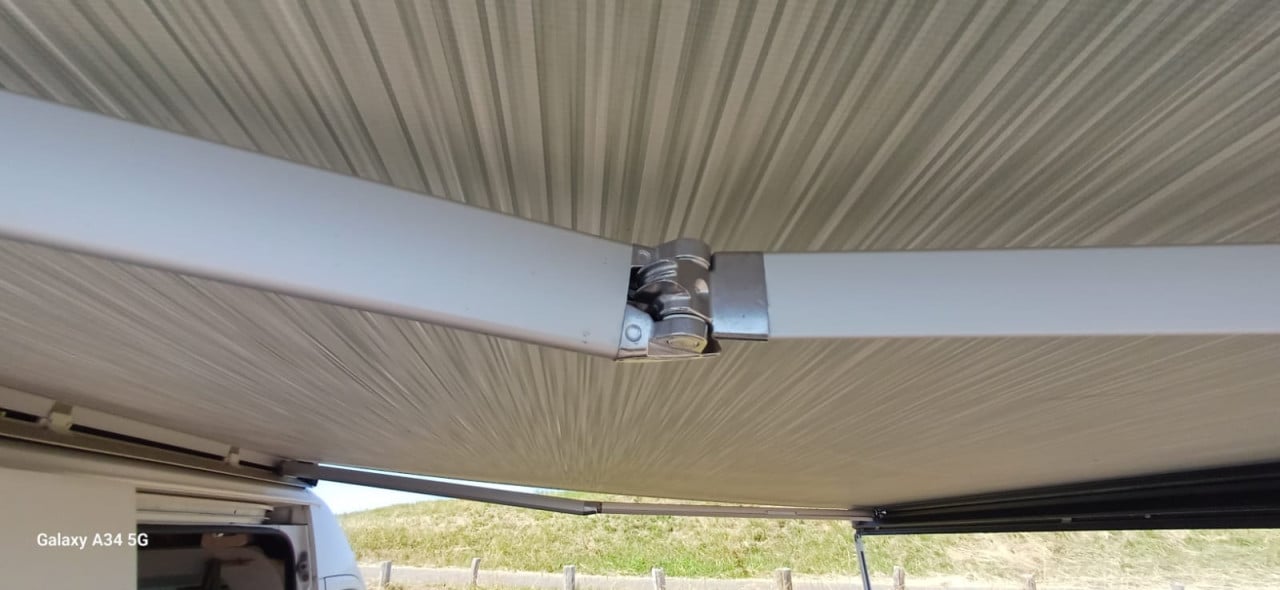 Thule Omnistor luifel 6300 incl dak adapters