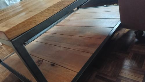 Zware massieve salontafel