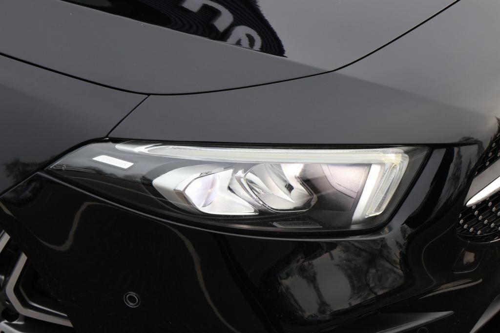 Mercedes-Benz A-Klasse 180 business solution amg i btw i automaat i camera 