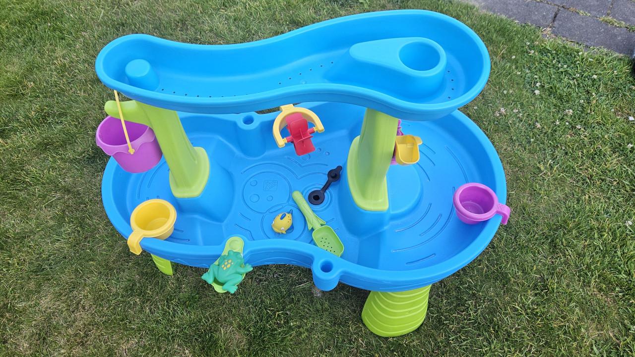 Step2 Rain Showers Splash Pond Watertafel