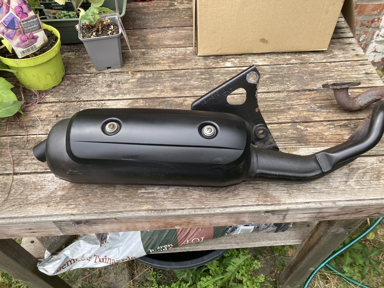 Minarelli uitlaat Yamaha Aerox