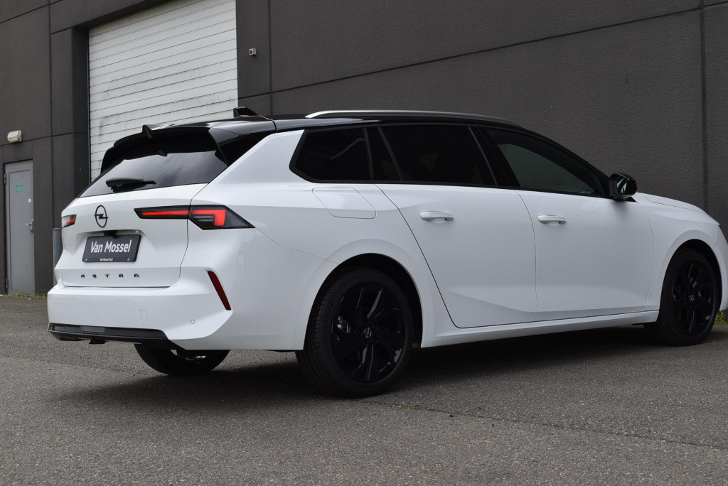 Opel Astra sports tourer 1.2 gs line automaat || van mossel voorraadvoordee