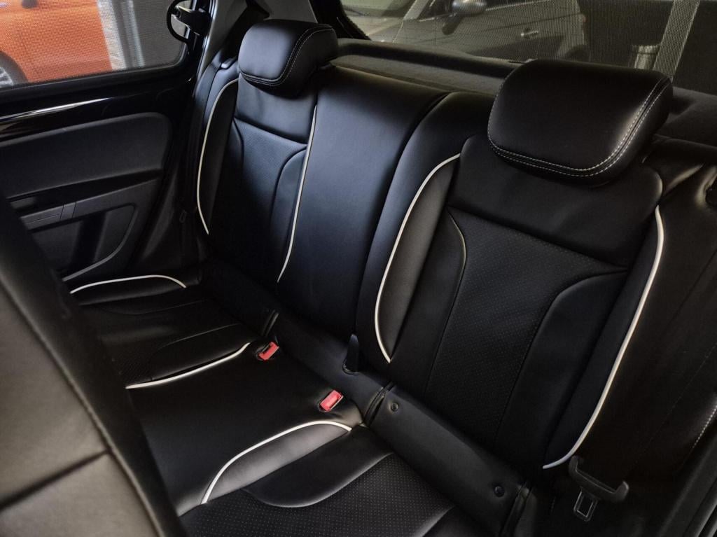 Volkswagen UP! 1.0 high up! / leren bekleding / cruisecontrol