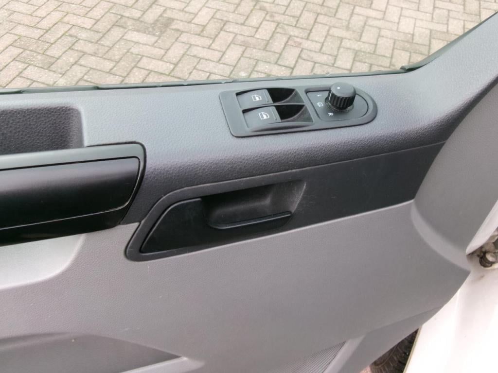 Volkswagen Transporter 2.0 tdi airco 9-persoons personenbus trekhaak