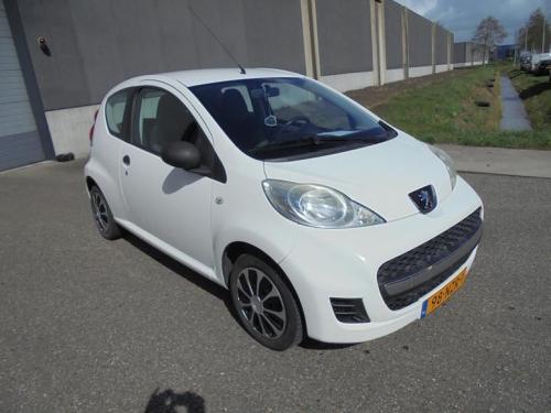 Peugeot 107 1.0-12V XR/Stuurbekrachtiging/BJ 2010/KMST 181.944+NAP