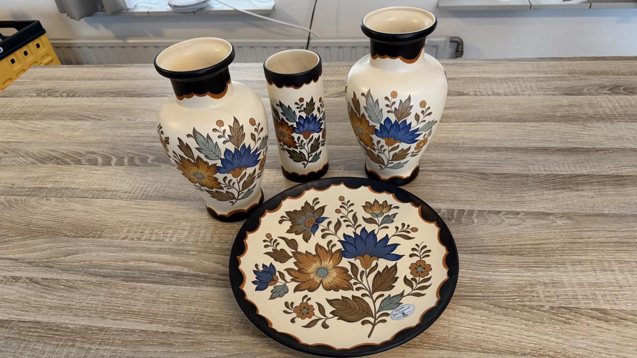 Keramieke vazen en schalen (Flora)