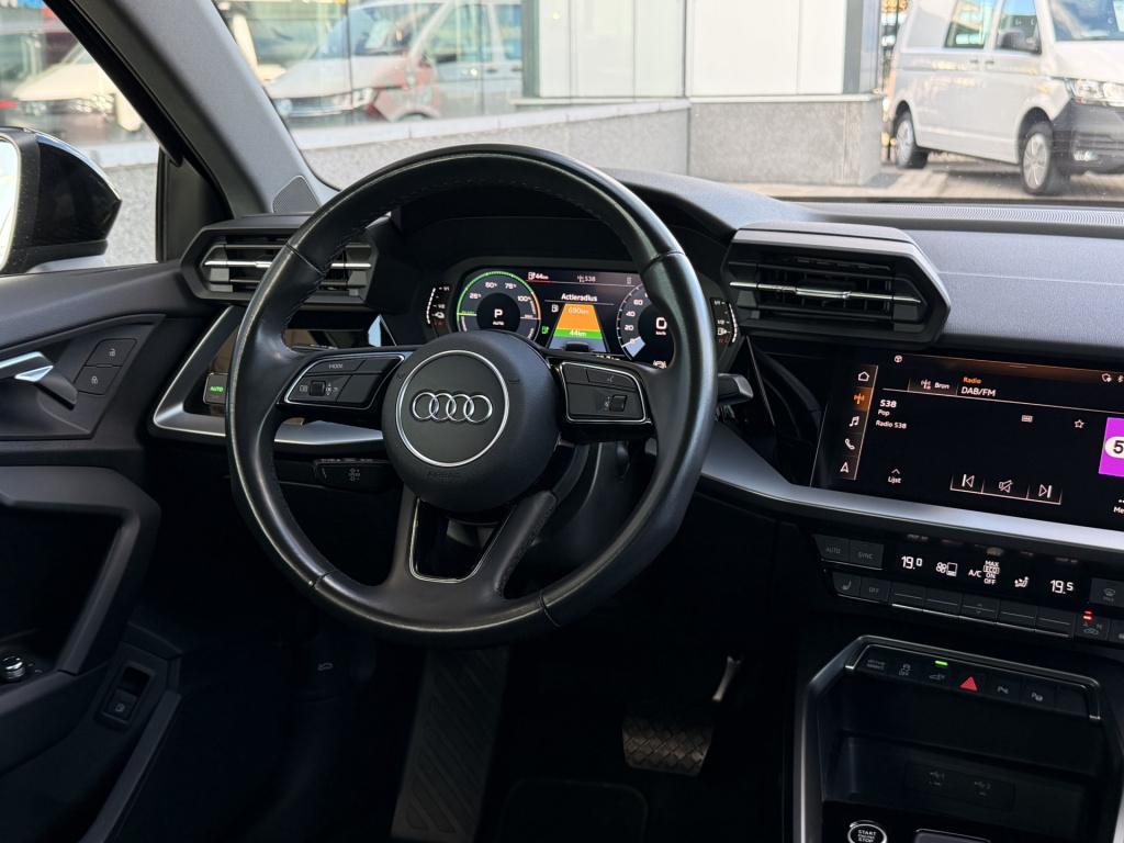 Audi A3 sportback 40 tfsi e edition | pano | cruise | drive select | lane a