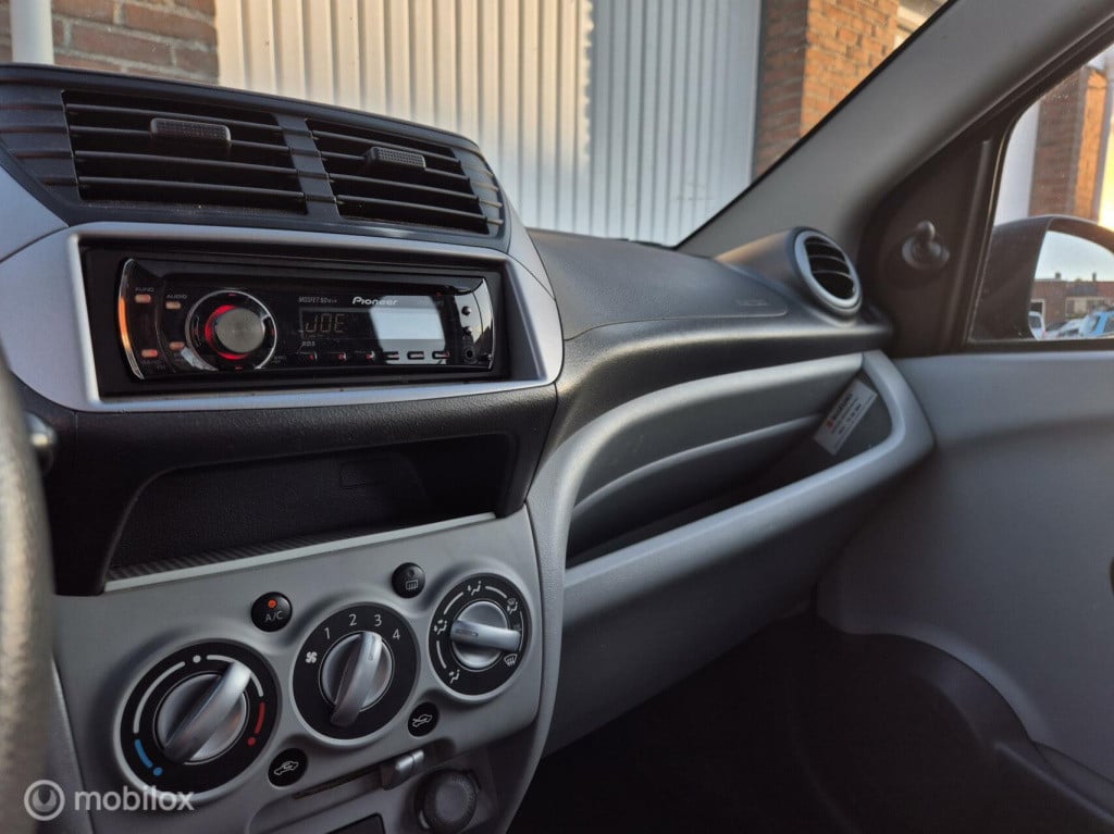Suzuki Alto 1.0 / 5-deurs / airco