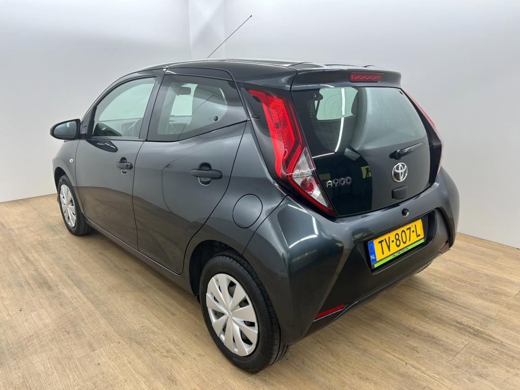 Toyota Aygo occasion 1.0 vvt-i x-fun | grijs | tweedehands toyota aygo | ai