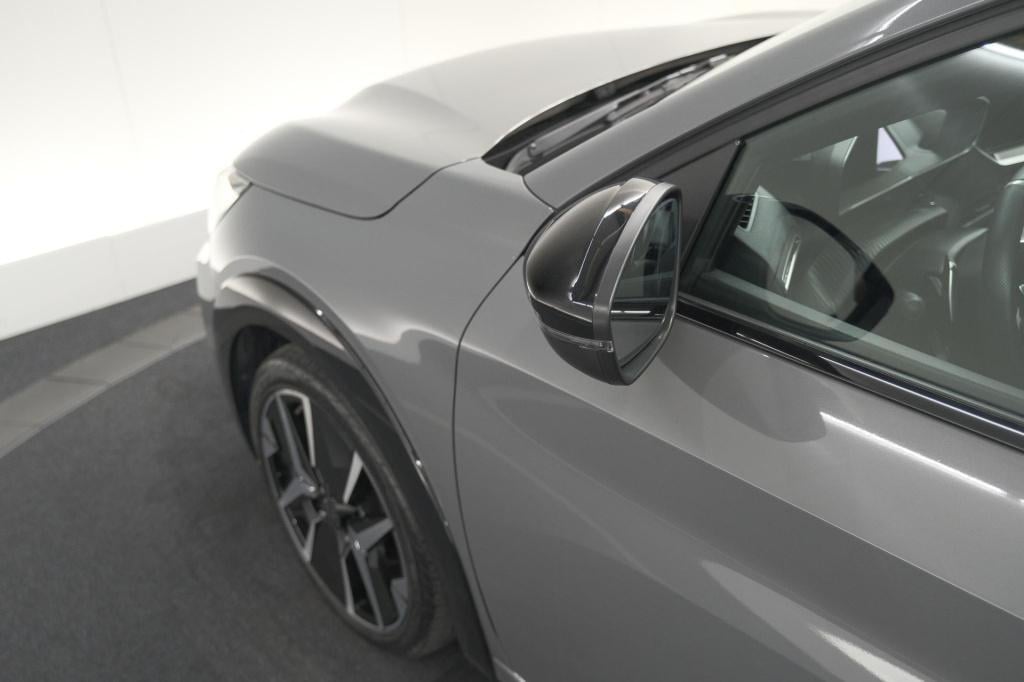Peugeot 208 1.2 hybrid 145 e-dcs6 gt | alcantara pakket | camera | apple ca