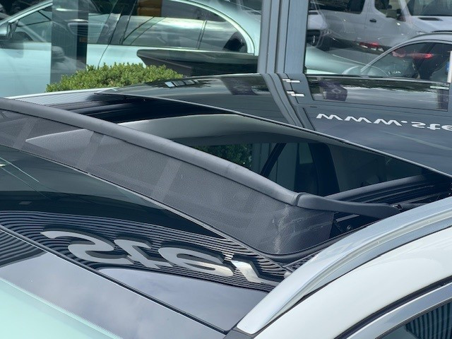 Mercedes-Benz E-Klasse estate 300 e avantgarde l panoramadak l burmester l 