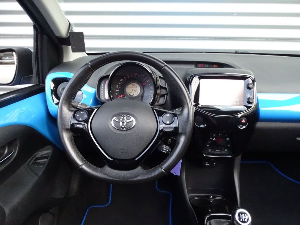 Toyota Aygo 1.0 vvt-i x-pose | cabrio dak