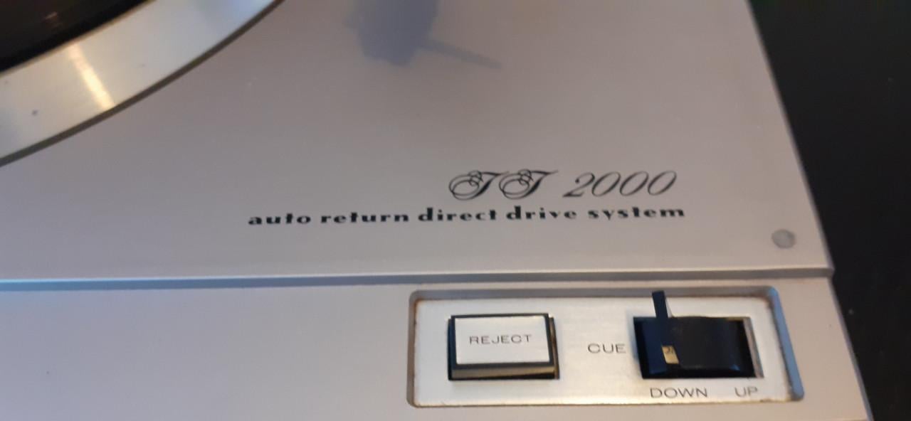 Marantz TT2000 Platenspeler