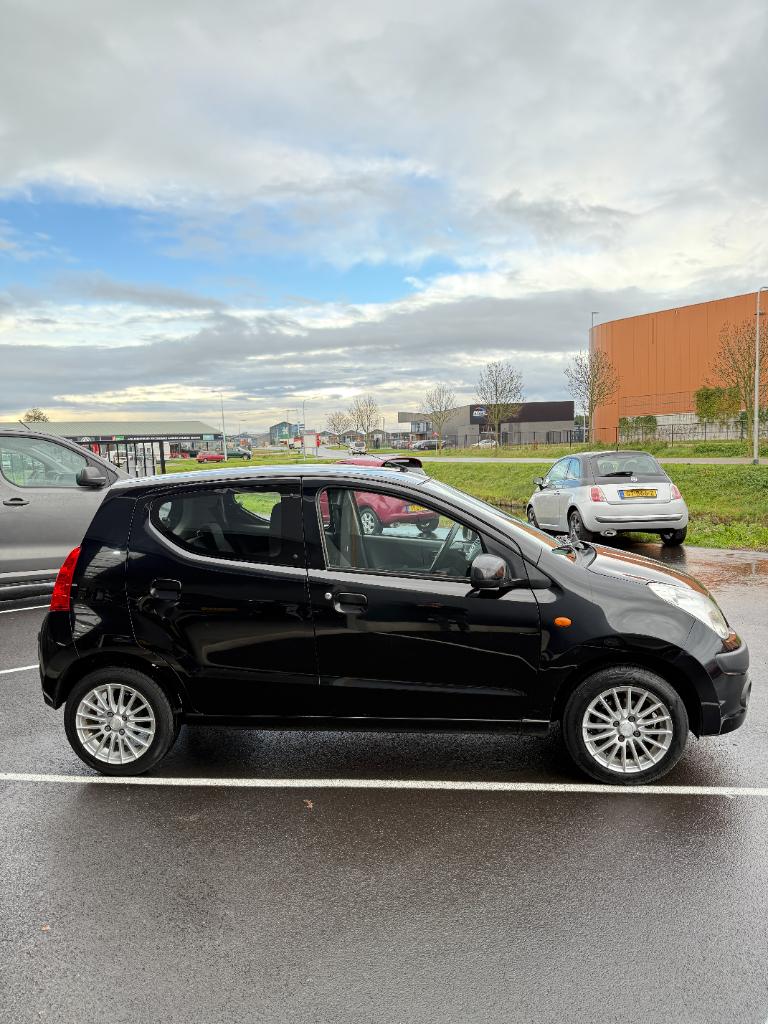 Nissan Pixo 1.0 - acenta