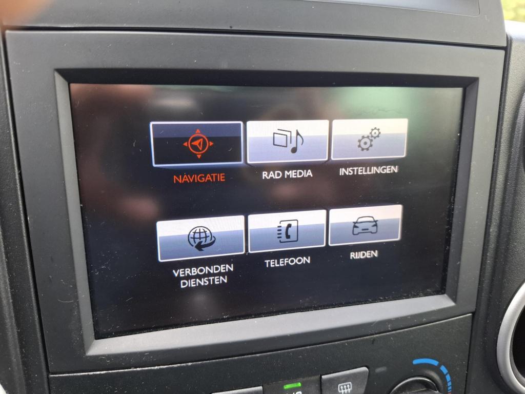 Citroen Berlingo multispace feel 110 nav/cam/trekhaak