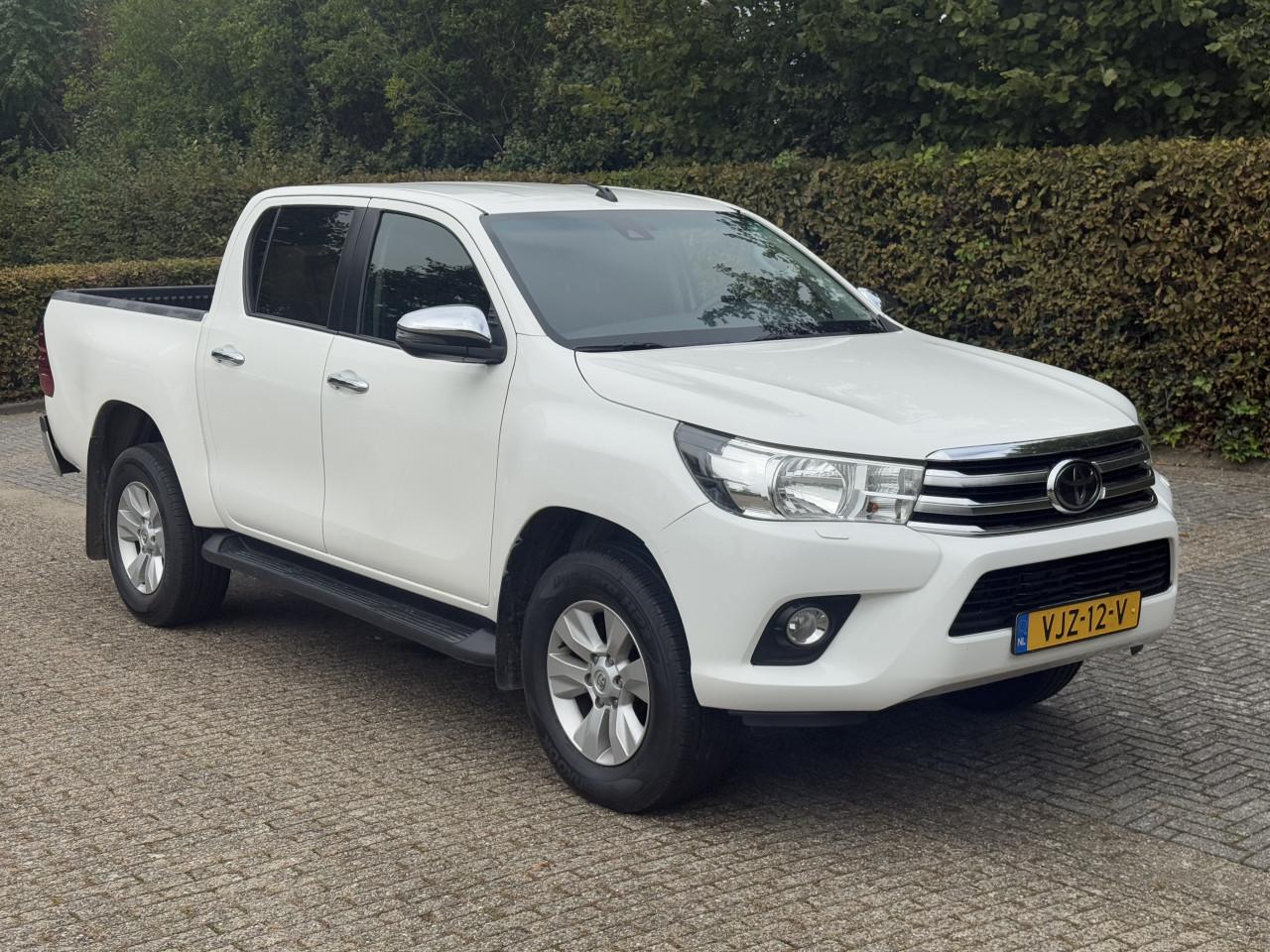 Toyota HiLux - HiLux - 2.4 D-4D Cool Comfort Double Cab Automaat| BTW |