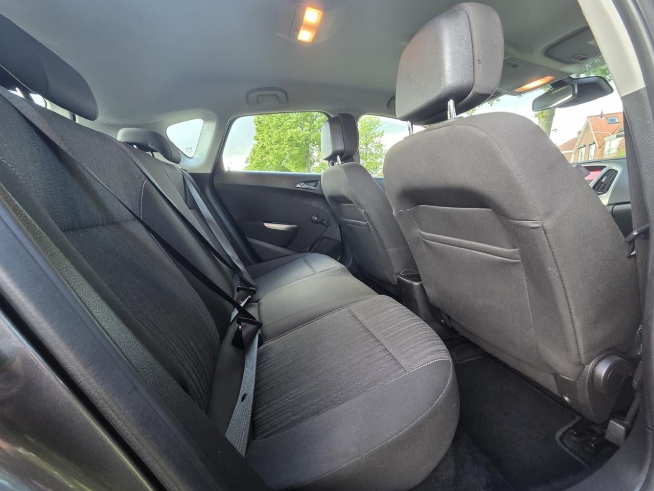 Opel Astra J 1.6 Edition | 192.297 KM |NAP | Goed onderhouden + Nette staat