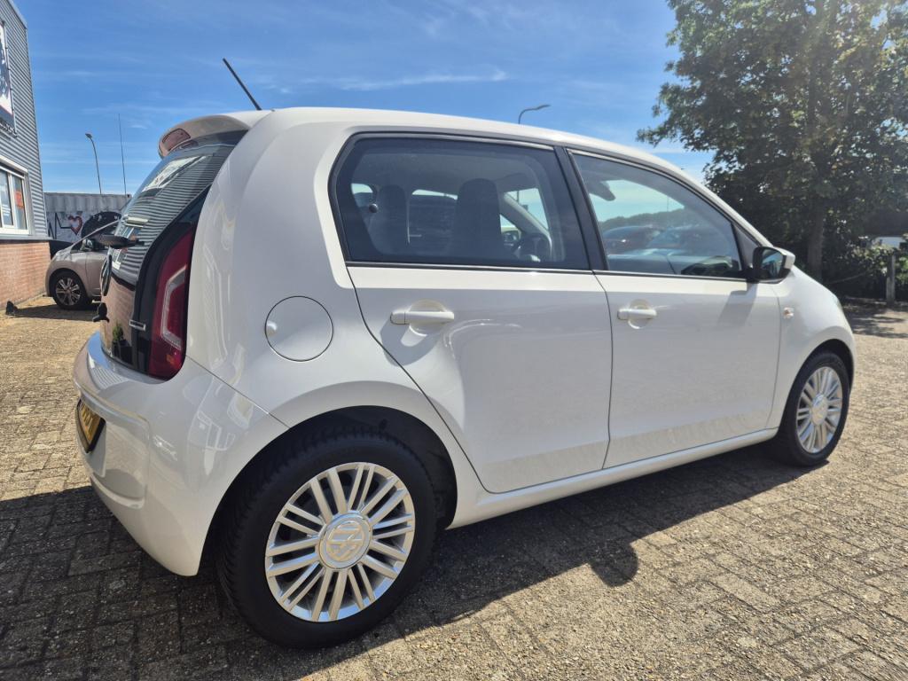Volkswagen UP! 1.0 move up! bluemotion