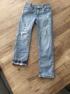 Broek maat 128.
