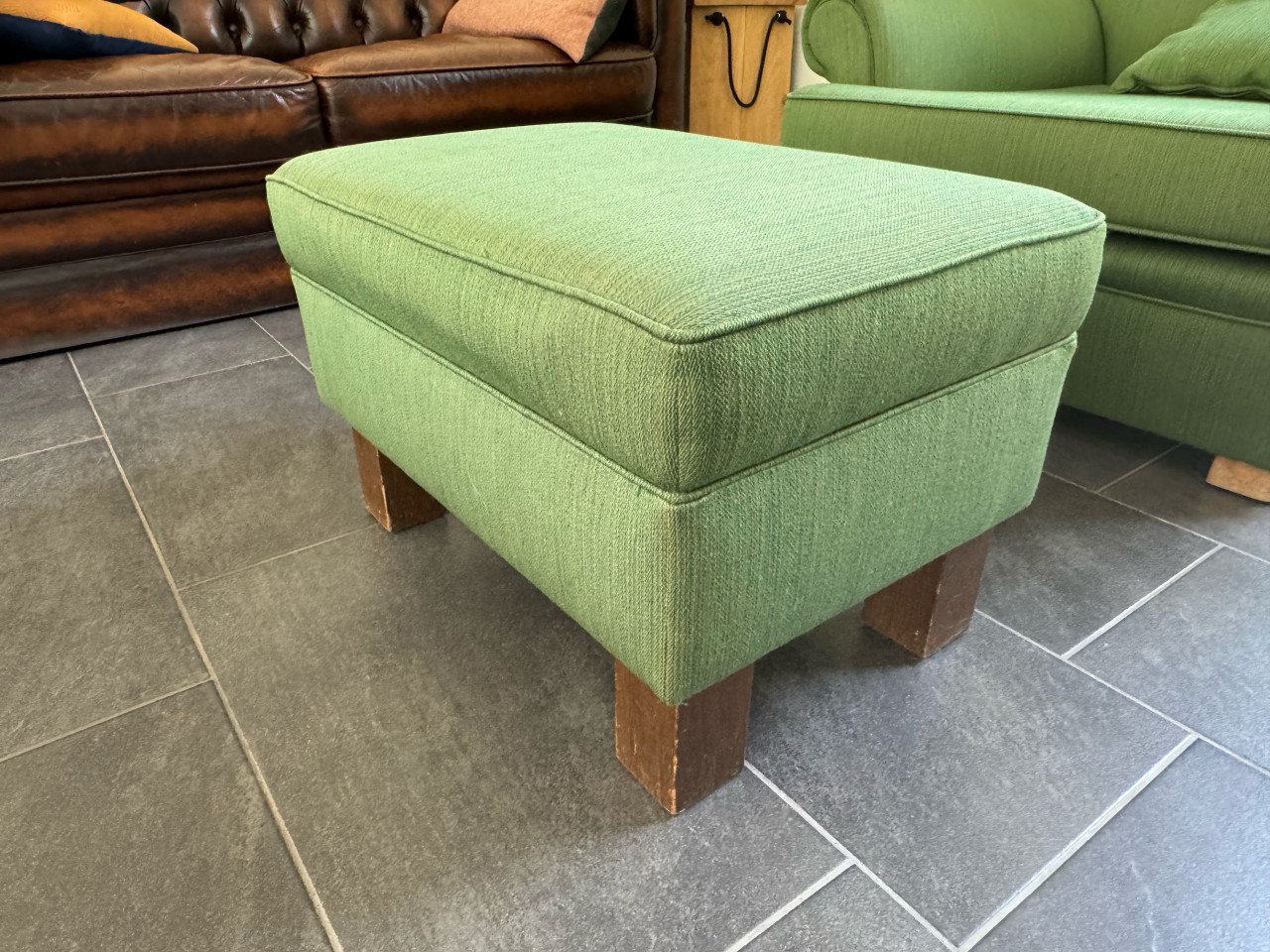 Fauteuil met voetenbankje