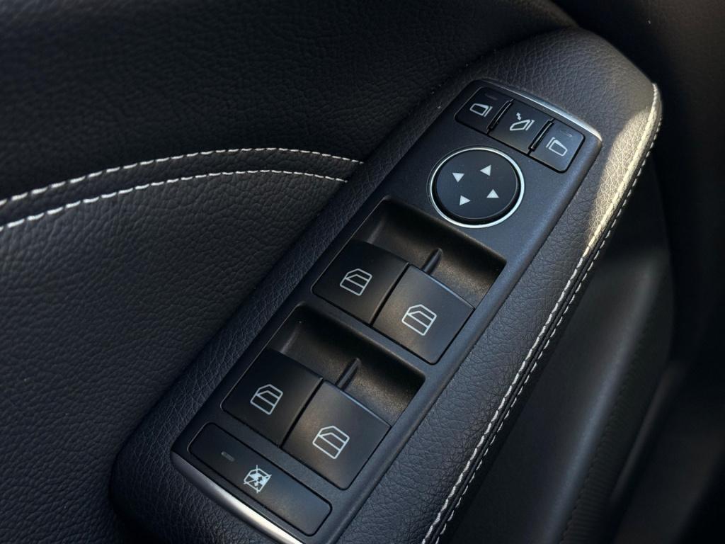 Mercedes-Benz B-Klasse b180 | navi | half leder | stoelverwarming | trekhaa