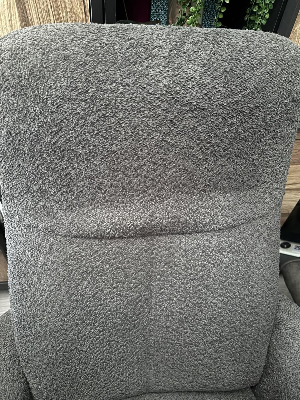 Mooie fauteuil grijs boukle stof