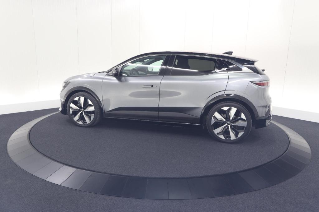 Renault Megane E-tech ev60 optimum charge techno | 95,6% soh | 1 fase | cam