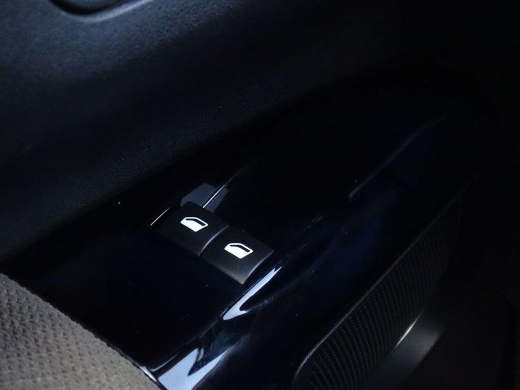 Citroen C4 Cactus 1.2 vti shine navi | bluetooth