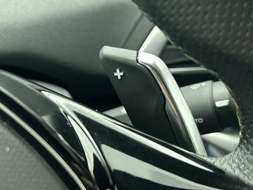 Peugeot 5008 180pk gt pack business | rijklaar | trekhaak | leer | adaptiev