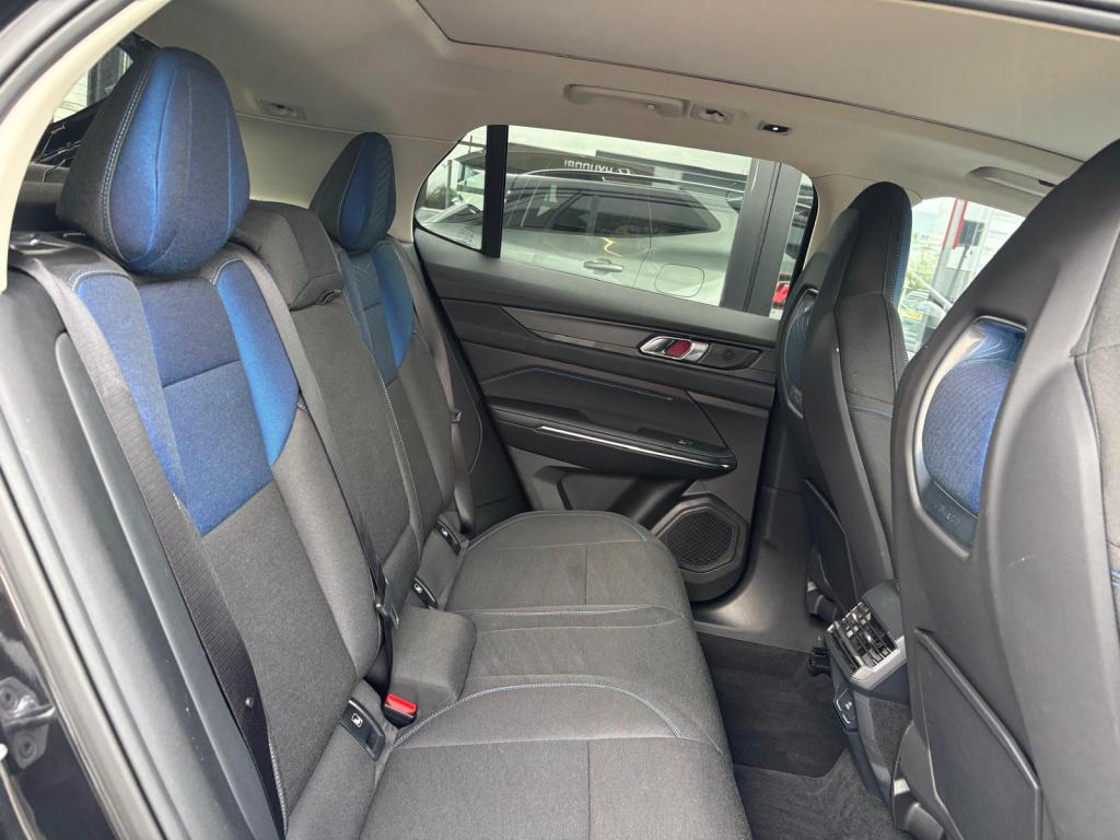 Lynk & Co 01 1.5 261pk phev , panoramadak, adaptive cc, carplay