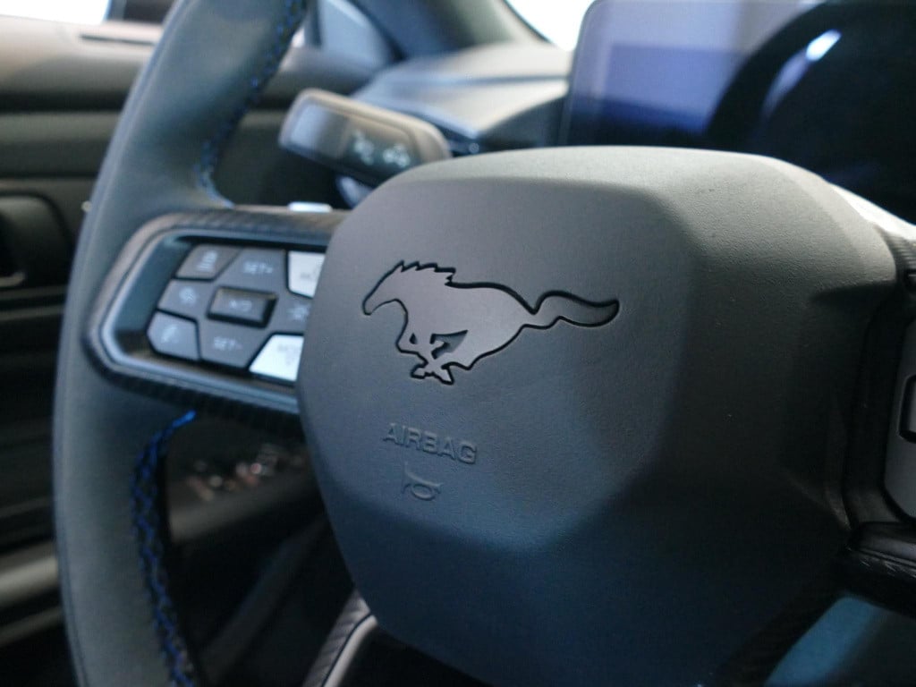 Ford Mustang fastback 5.0 v8 dark horse | direct uit voorraad | uniek |