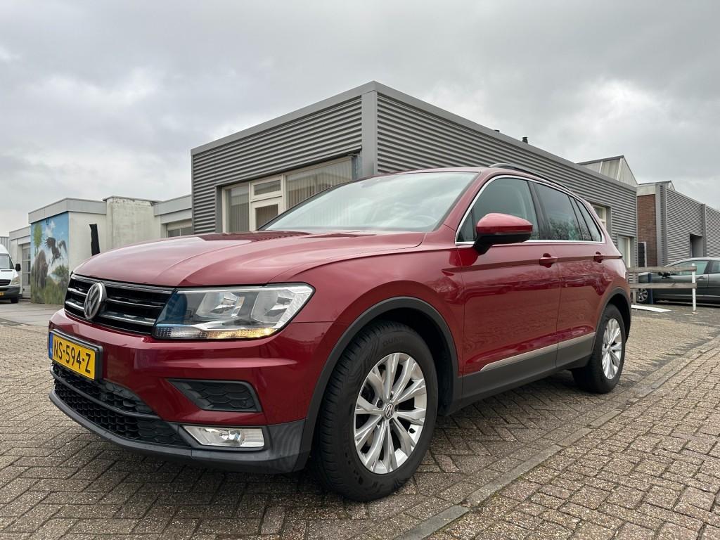 Volkswagen Tiguan 1.4 tsi comfortline wegklapbare trekhaak 1e eigenaar pdc