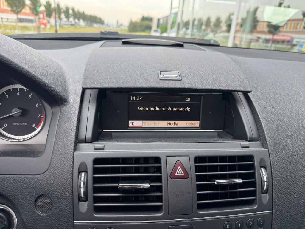 Mercedes-Benz C-Klasse 180 cgi blueefficiency avantgarde automaat