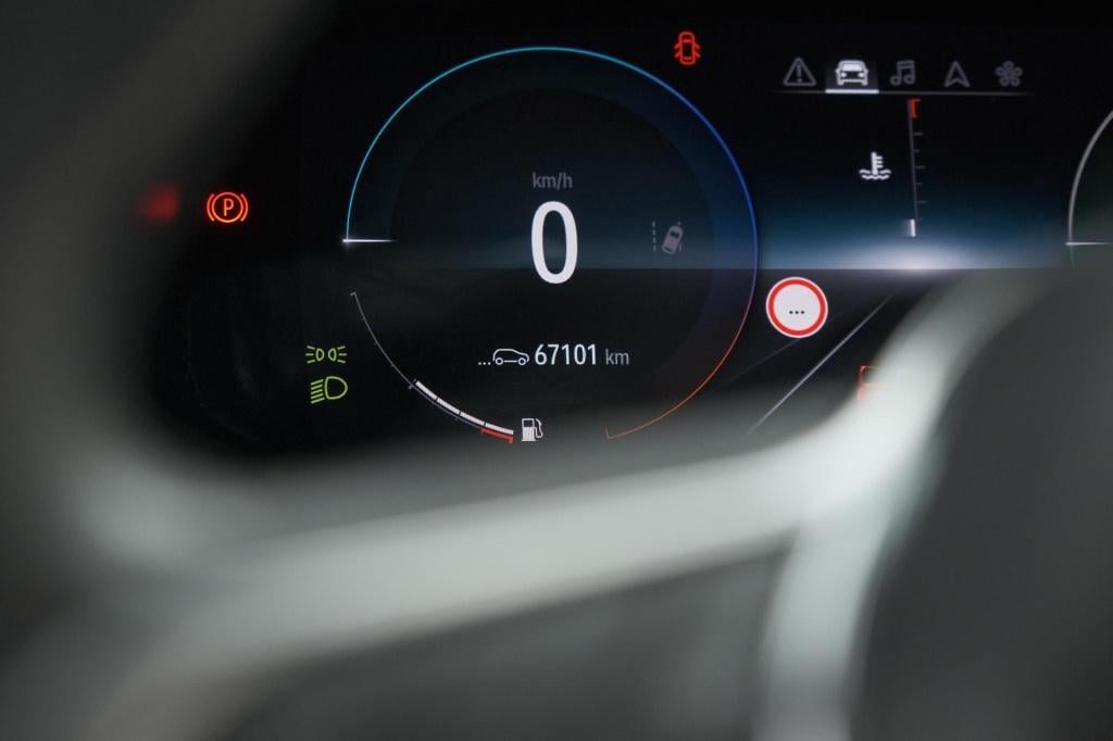 Renault Captur 1.6 e-tech plug-in hybrid 160 intens | camera | 9.3 inch gro