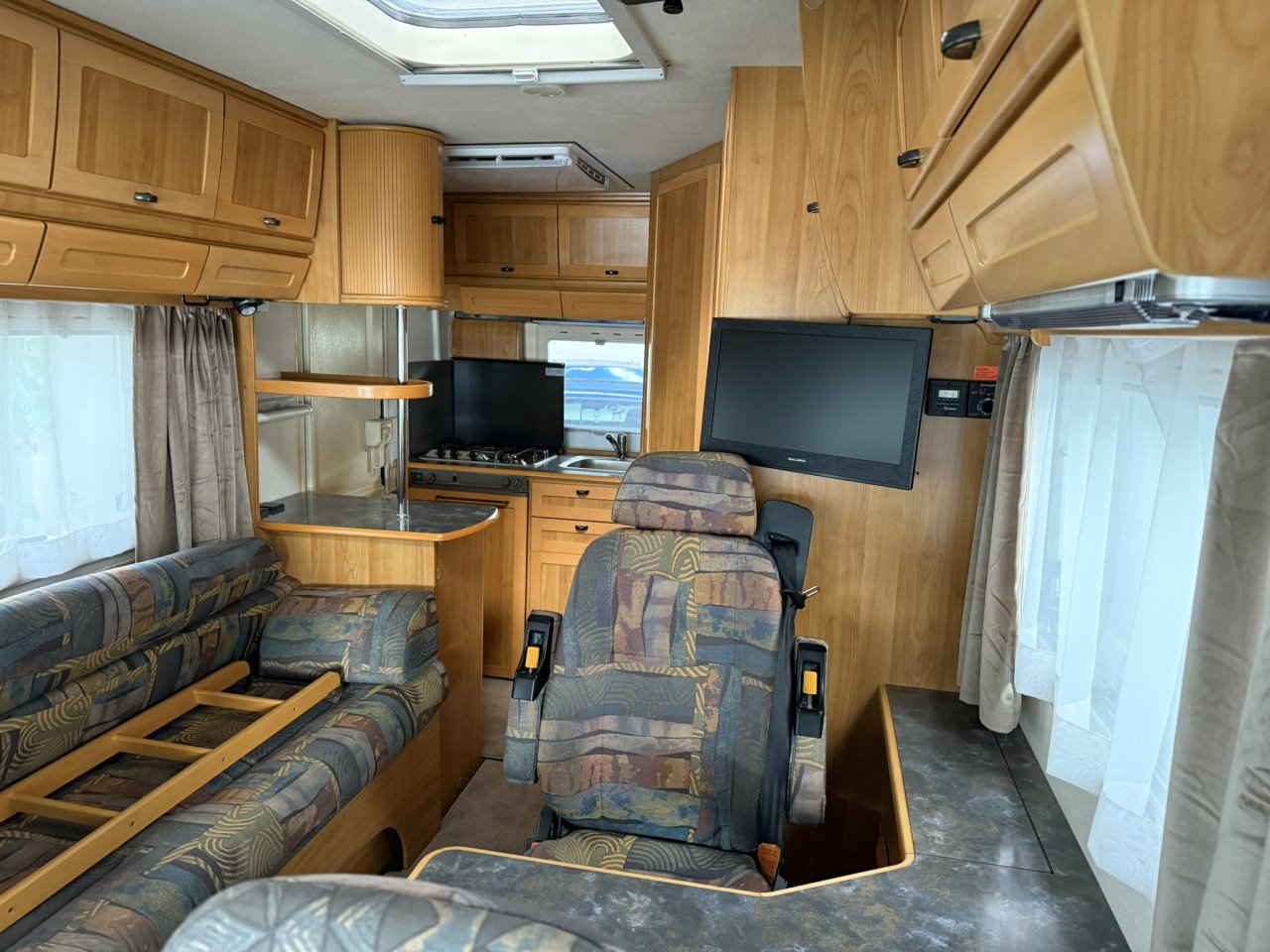 Integraal camper Hymer E 510.
