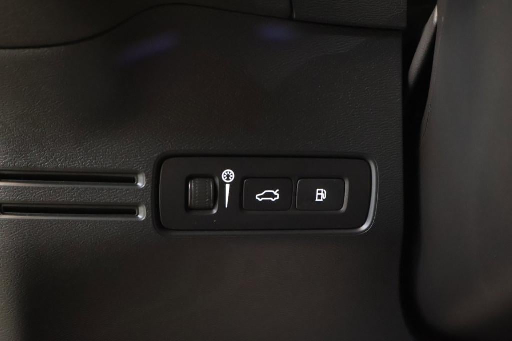 Volvo XC40 |1.5 t4 plug-in hybrid essential bright |nl auto|elektrische||st