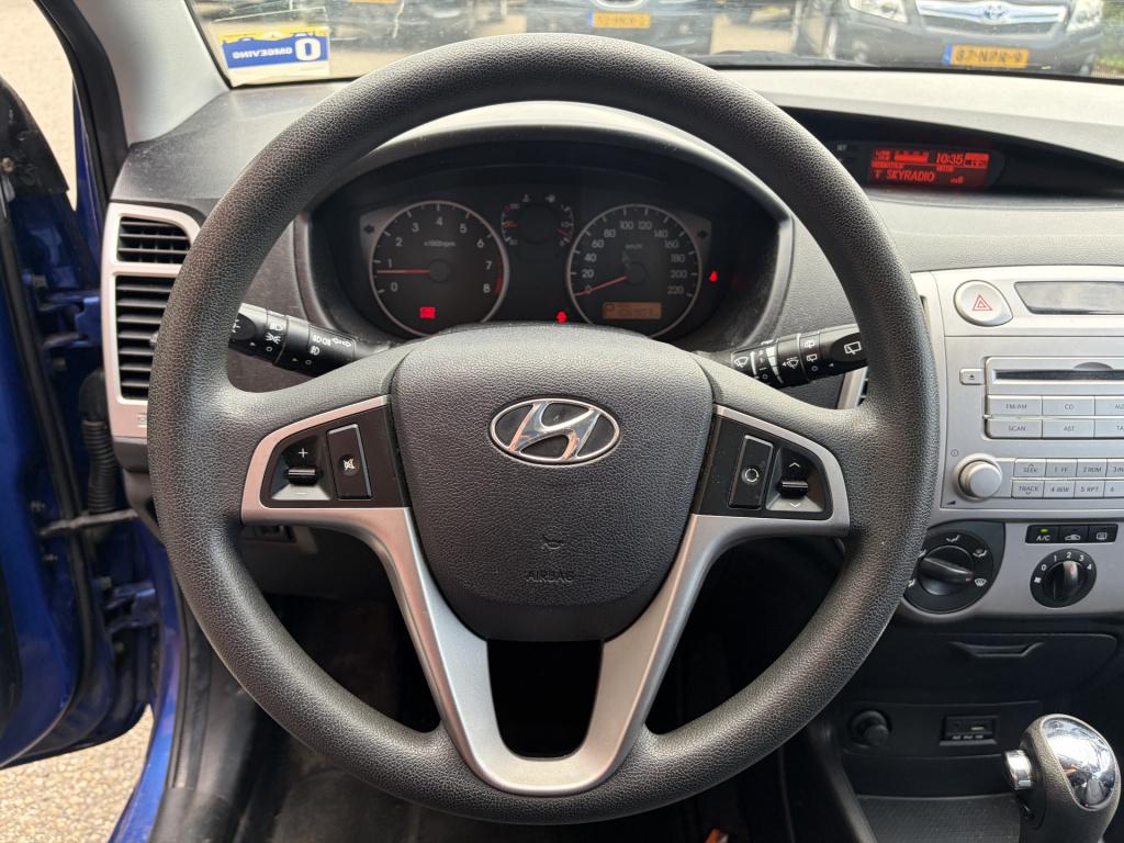 Hyundai I 20 1.4i dynamicversion