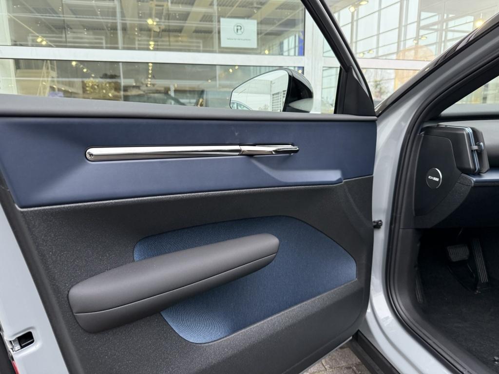 Volvo Ex30 extended plus 272pk/69kwh| adap.cruise| h&k sound| keyless| dab+