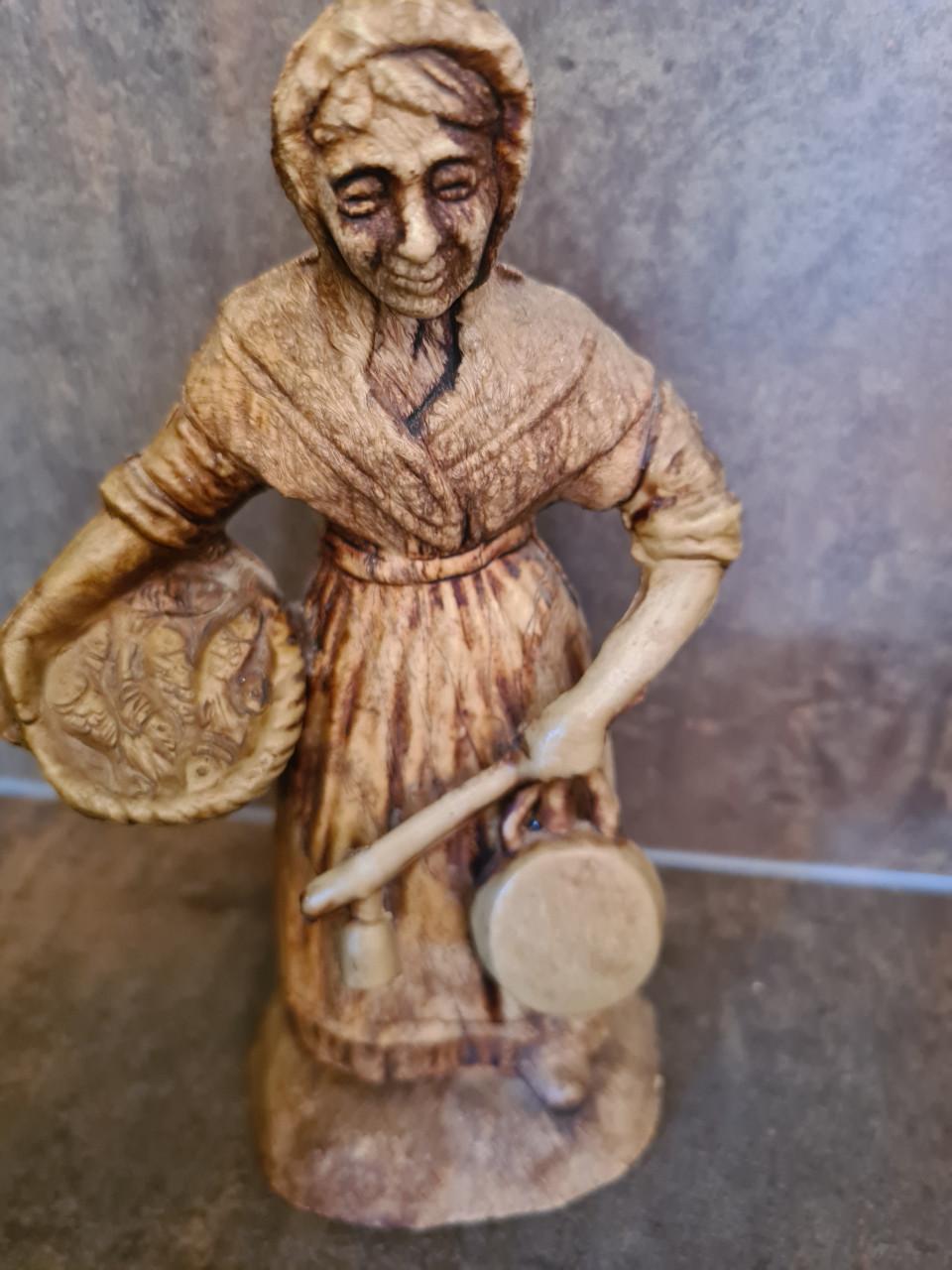 Vintage / retro Franse houtsnijwerk visser man en vrouw