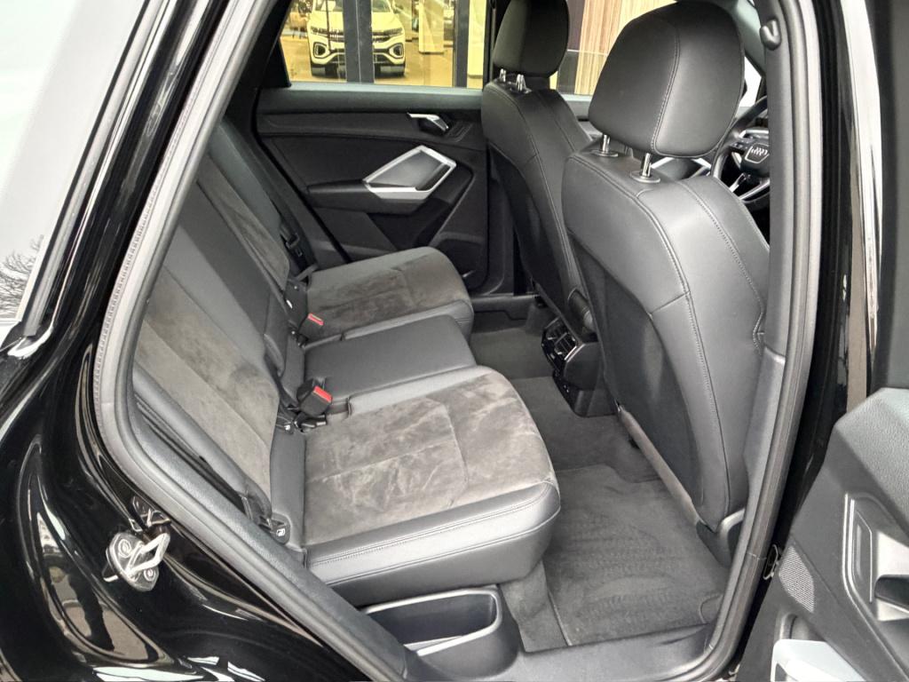 Audi Q3 35 tfsi 150pk s-tronic s-line | alcantara | keyless | dode hoek | e