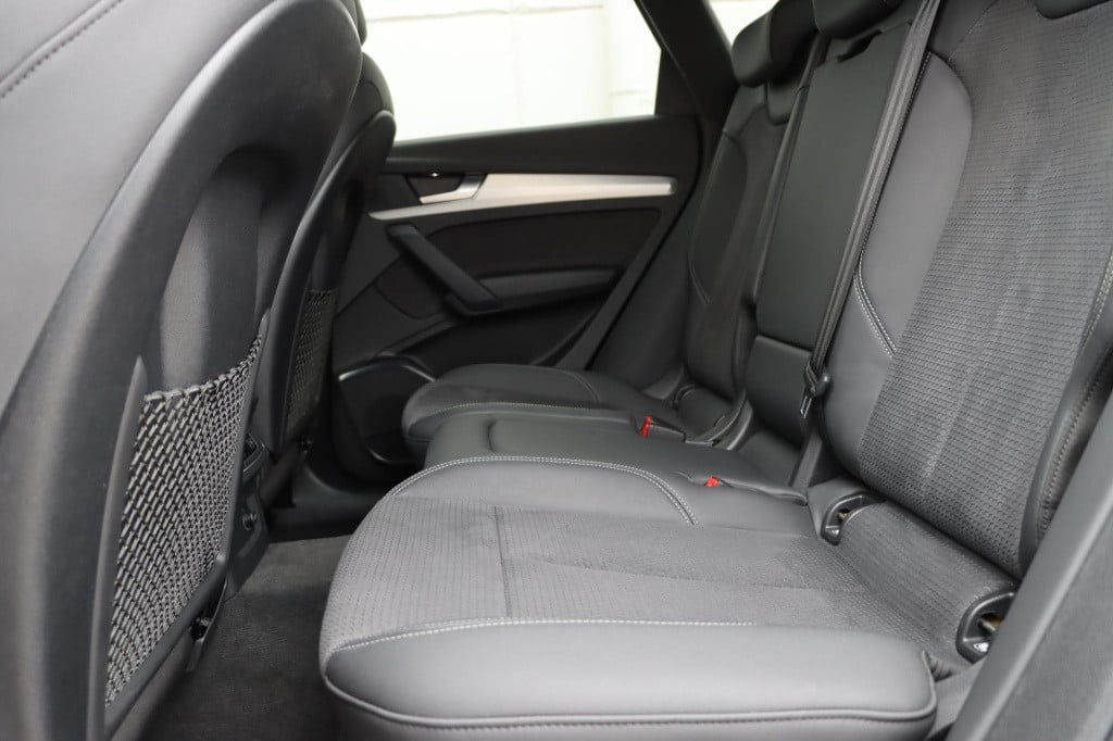 Audi Q5 55 tfsi e quattro s edition competition 367pk