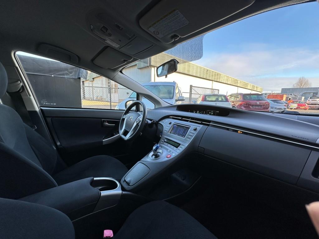 Toyota Prius 1.8 comfort top 5 edition camera hud cruise control